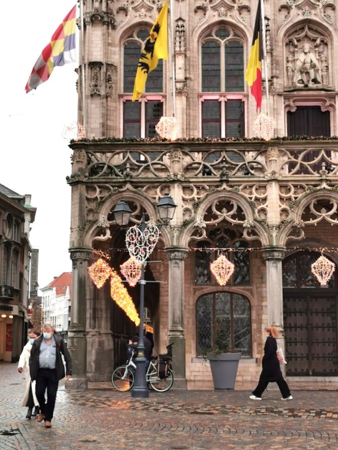 People and Cities